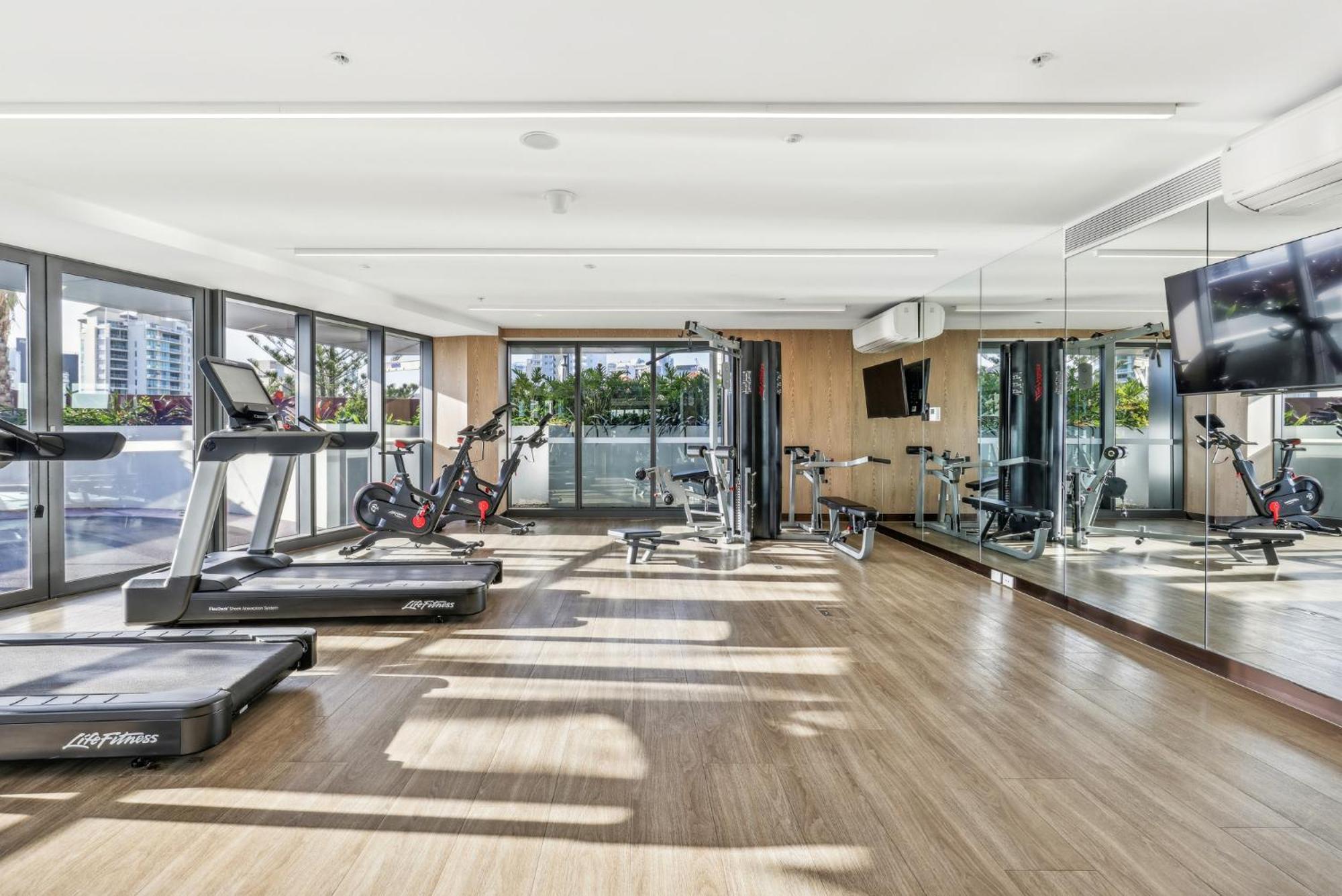 Beachside Water View 2-bed With Gym Pool & Sauna Apartment Gold Coast