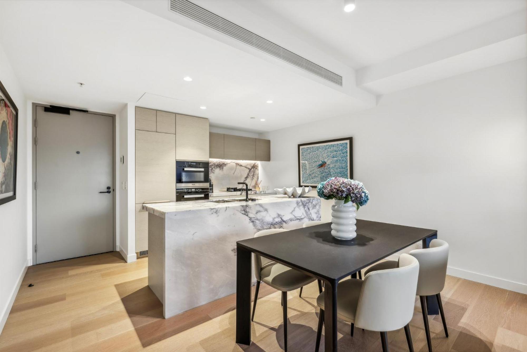 Beachside Water View 2-bed With Gym Pool & Sauna Apartment Gold Coast